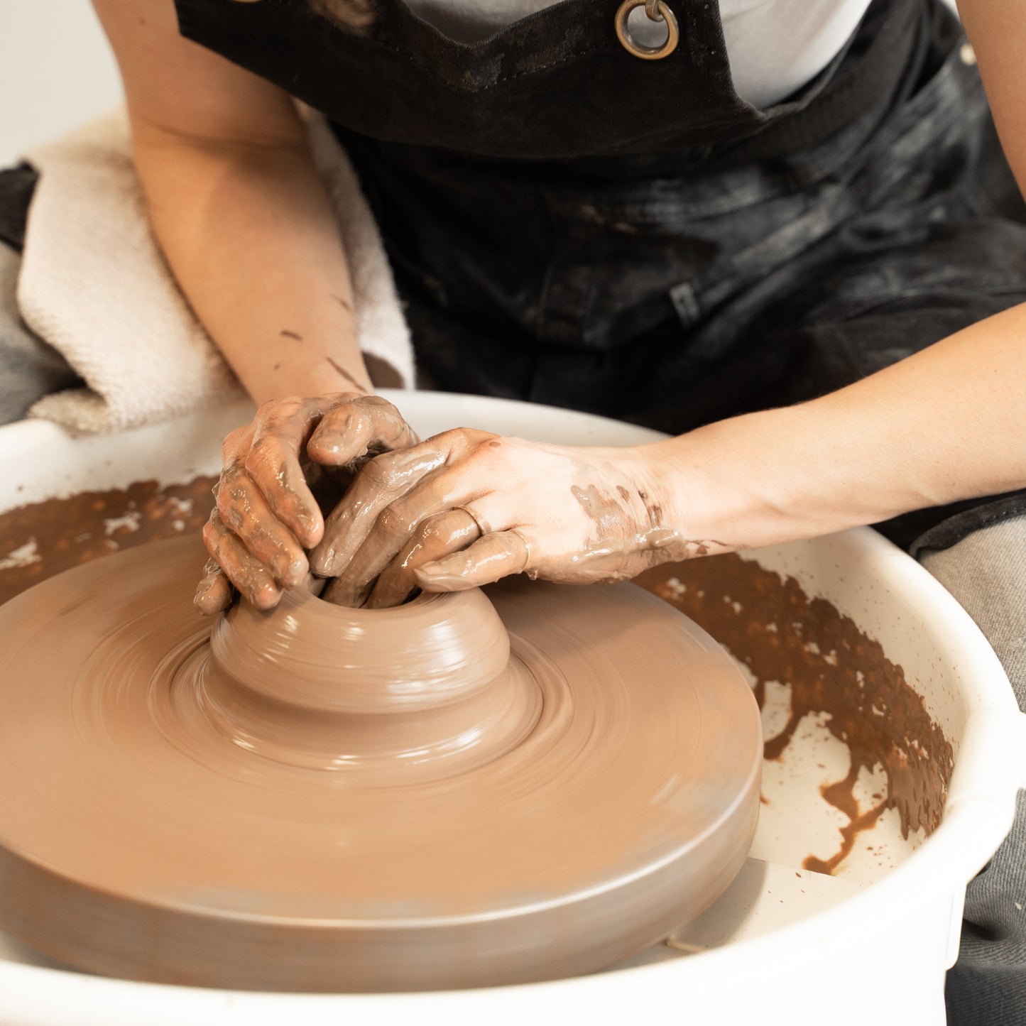 Beginner Wheel Throwing | Tuesday PM | November 4 - 25 | 4 Classes | Queen St. LL